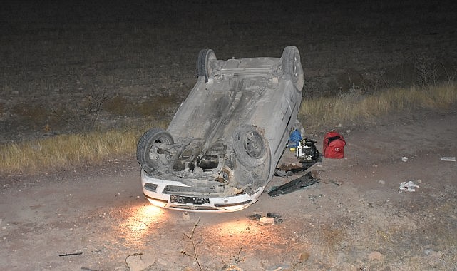 Karaman&#039;da korkunç kaza! Otomobil takla attı