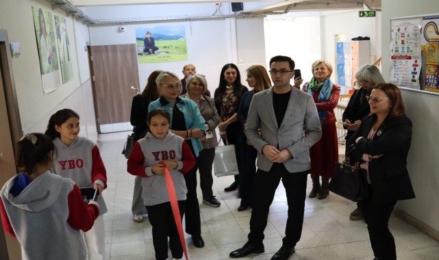 Kayseri&#039;de Tohumluk Vakfı desteği ile bilişim ve müzik sınıfları açıldı