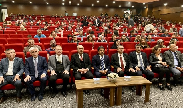 Kırşehir Valisi Demiryürek, Öğretmen Akademileri açılış programına katıldı