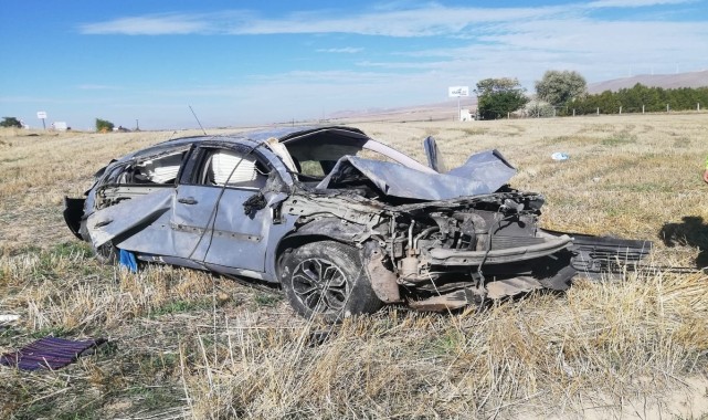 Nevşehir&#039;de devrilen otomobildeki 2 kişi öldü, 1 kişi yaralandı