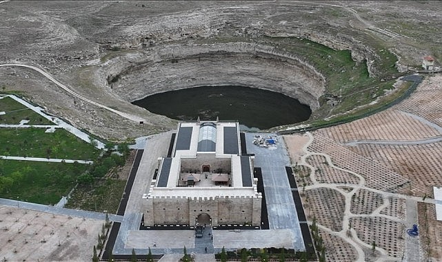Obrukhan Kervansarayı ile tarih canlanıyor