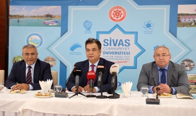 Sivas'ta 1237 yatak kapasiteli hastanenin 2025'te hizmete açılması hedefleniyor