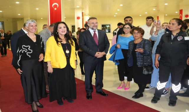 Türkan Şoray, Yozgat 3. Bozok Film Festivali'nde sevenleriyle buluştu