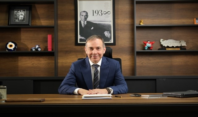 TürkTraktör çevreci traktörlerini ve tarım robotunu Adana Tarım Fuarı&#039;nda sergiledi