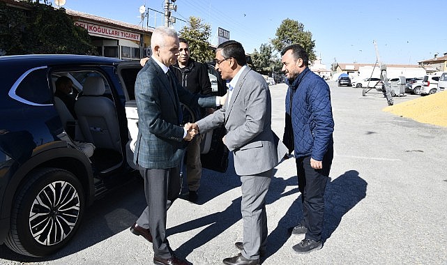 Vali Çiçekli&#039;yi Başkan Çavaş karşıladı