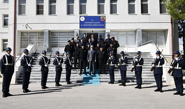 Validen Jandarmaya ziyaret