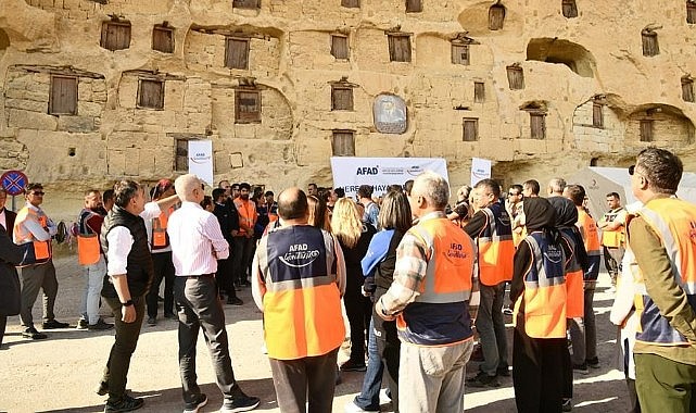 AFAD gönüllüleri Taşkale&#039;de 