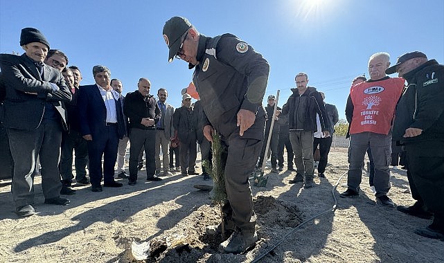 &quot;Ağaç toprakta organ bedende can bulur&quot; 