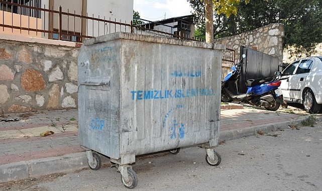 Çöp konteynerinde yeni doğmuş bebek bulundu
