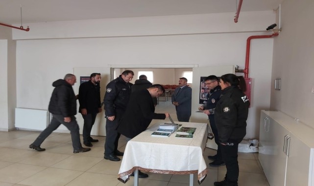 Felahiye&#039;de bağımlılıkla mücadele semineri verildi