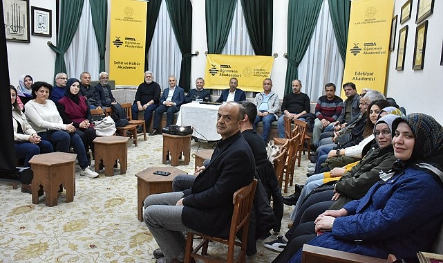 &quot;Şehir kimliği ve şehir müzeleri&quot; konusu ele alındı