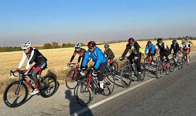 Vali Çiçekli pedal çevirdi