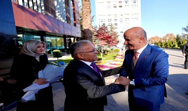 YÖK Başkanı Erol Özvar Başkan Büyükkılıç'ı ziyaret etti