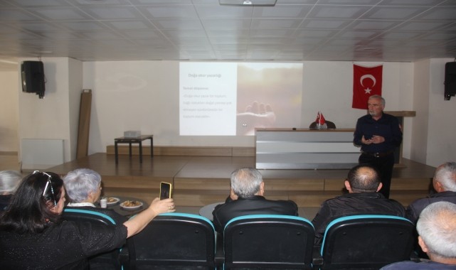 Zara'da "Doğa Okur Yazarlığı" konulu semineri düzenlendi
