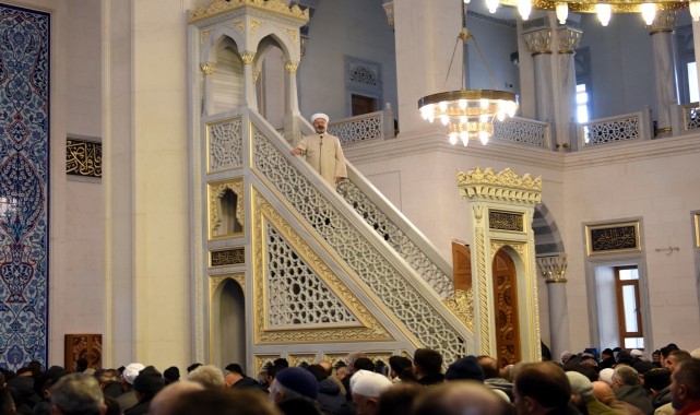 Diyanet İşleri Başkanı Erbaş, Kırıkkale&#039;de hutbe irat etti: