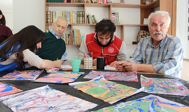 Gençlerden anlamlı ziyaret 