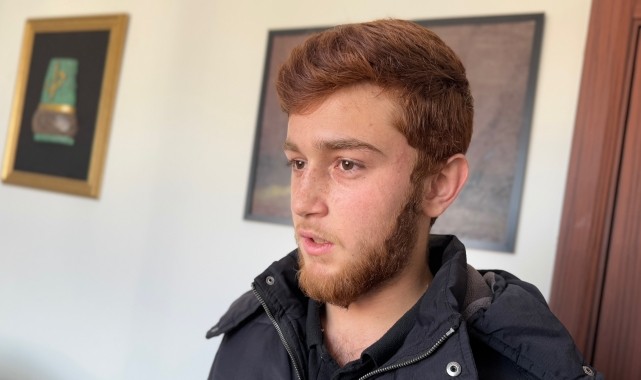 Konya&#039;da yaşayan Suriyeli Enes, Sednaya Hapishanesi&#039;ndeki babasından haber bekliyor