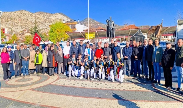 Nallıhan&#039;da Alpagut Turan Savaş Sanatı milli sporcuları törenle karşılandı