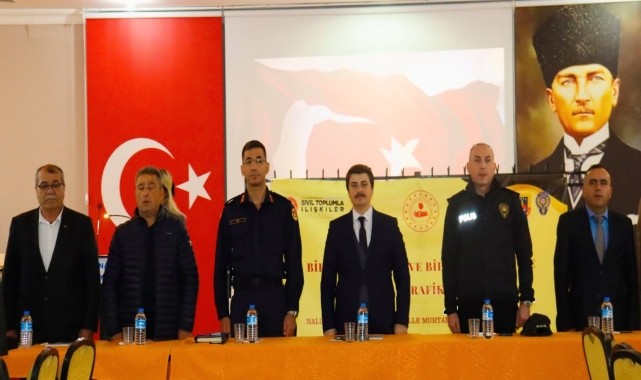 Nallıhan&#039;da muhtar ve çiftçilere yönelik trafik eğitimi düzenlendi