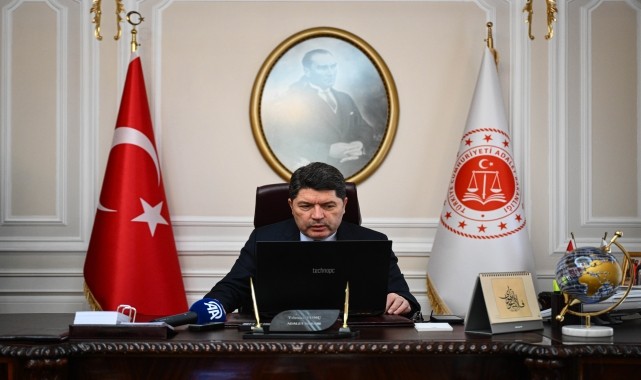 Adalet Bakanı Tunç, AA&#039;nın &quot;Yılın Kareleri&quot; oylamasına katıldı