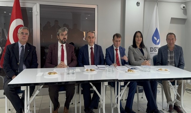 DEVA Partisi Genel Başkan Yardımcısı Ergin, Konya&#039;da partililerle bir araya geldi