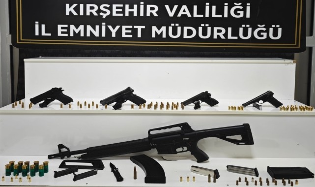 Kırşehir&#039;de silah kaçakçılığı operasyonu kapsamında 2 şüpheli tutuklandı