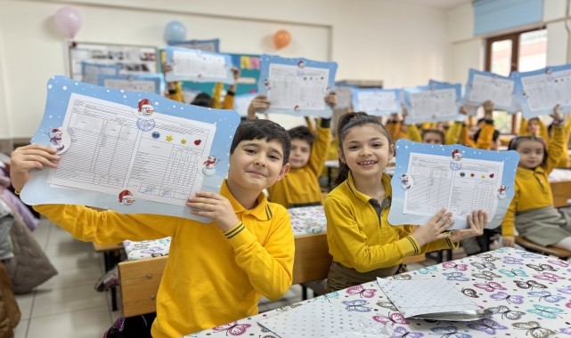 Konya ve çevre illerde öğrenciler karnelerini aldı