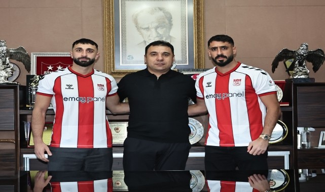 Sivasspor, Efkan Bekiroğlu ve Tolga Ciğerci&#039;yi transfer etti