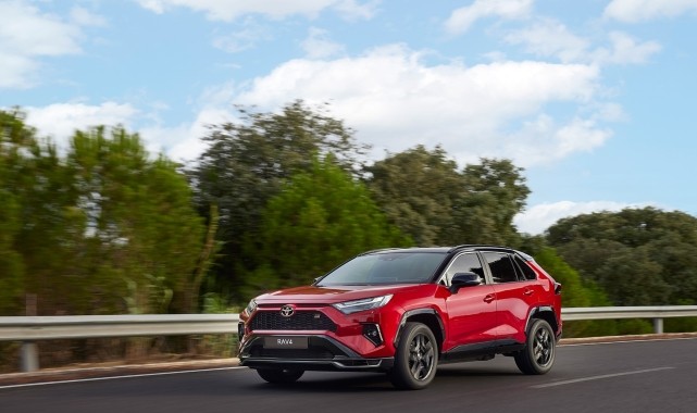 Toyota, RAV4 GR SPORT'u satışa sundu