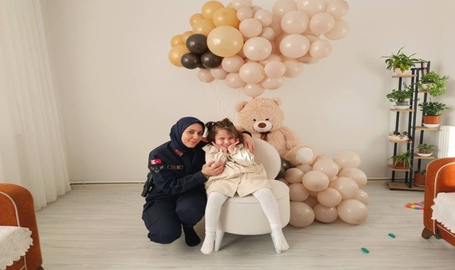 Yozgat&#039;ta şehit çocuğu için sürpriz doğum günü yapıldı