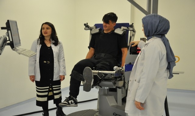 Eskişehir&#039;de &quot;izokinetik dinamometre&quot; ile kas kuvveti ölçülen sporcular daha az sakatlanacak