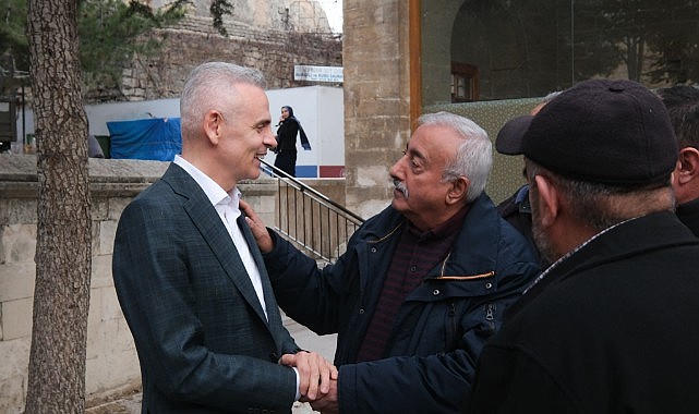 Halkın adamı Vali Çiçekli