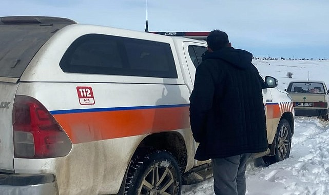 Karda mahsur kalan 5 kişiyi AFAD kurtardı