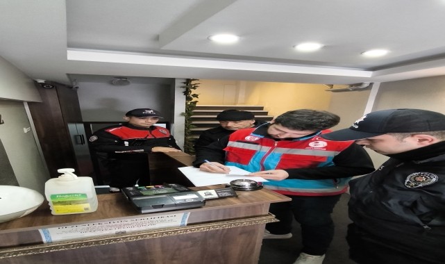 Kışın sokakta yaşayan kimsesizlerin barınma ve temel ihtiyaçları karşılanıyor