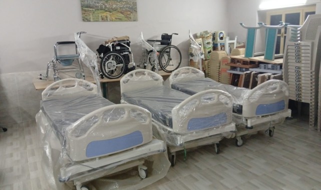 Koyulhisar&#039;da köy derneğinden hasta yatağı desteği