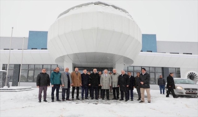 Milli Eğitim Bakanlığı yetkilileri Kayseri&#039;de Havacılık ve Uzay Bilimleri Lisesini inceledi