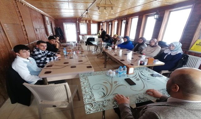 Ulaş&#039;ta &quot;Genç Gönüller Çocuk Gönüllerle Buluşuyor Projesi&quot; kapsamında istişare toplantısı yapıldı