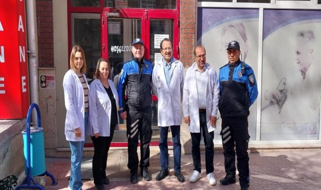 Eskişehir'de polisten sağlık çalışanlarına 14 Mart Tıp Bayramı ziyareti