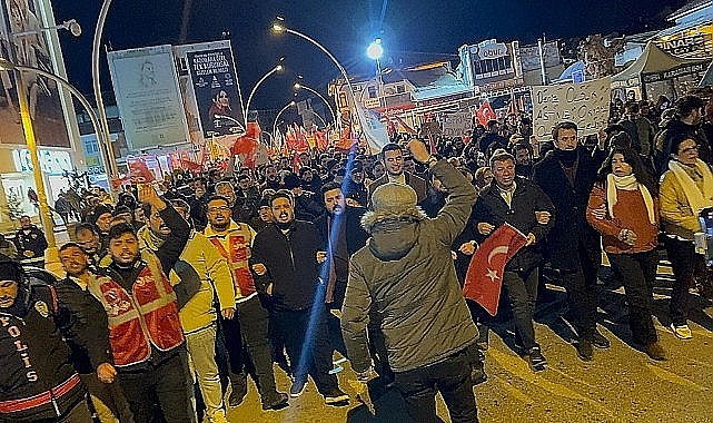 Karaman&#039;daki İmamoğlu yürüyüşünde Erdoğan tezahüratı