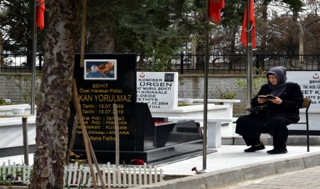 Kırıkkale&#039;de Ramazan Bayramı dolayısıyla şehitlik ziyaret edildi