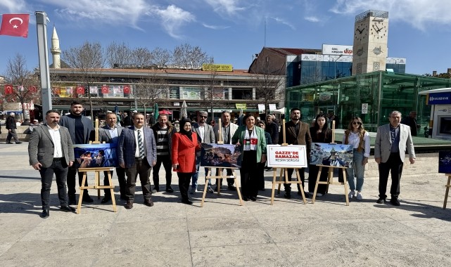 Kırşehir&#039;de &quot;Gazze&#039;de Ramazan&quot; fotoğraf sergisi açıldı
