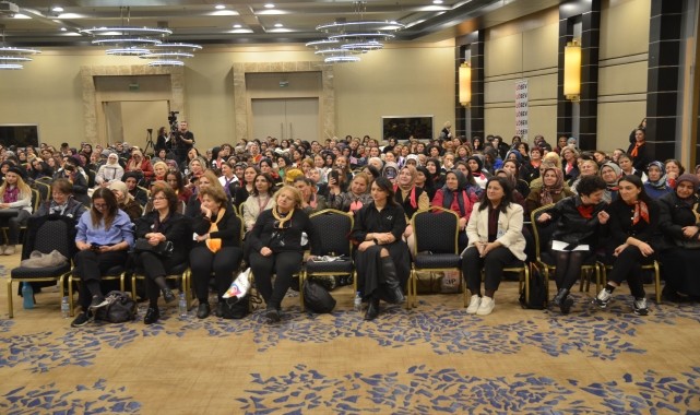 Konya&#039;da LÖSEV Umudumuz Kadın Dayanışması Paneli düzenlendi