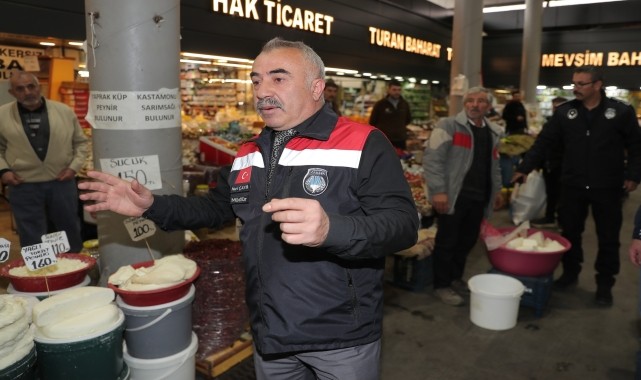 Sivas'ta zabıta ekipleri kaldırım işgallerine yönelik denetim yaptı