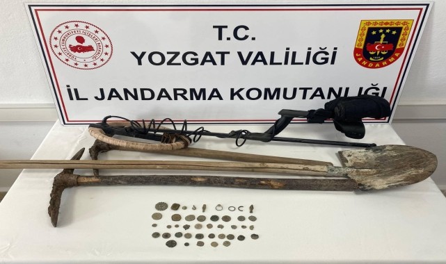 Yozgat&#039;ta izinsiz kazı yapan 2 kişi suçüstü yakalandı