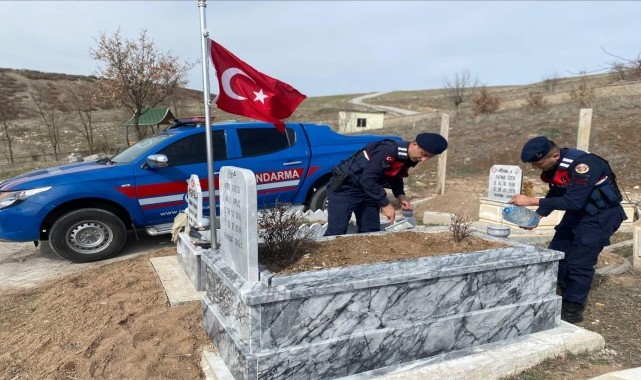 Yozgat'ta şehitliklerde bakım ve onarım çalışması yapıldı