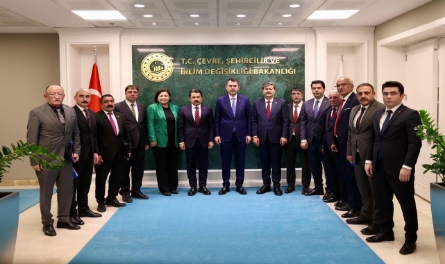 Çevre, Şehircilik ve İklim Değişikliği Bakanlığından Kırşehir&#039;e hibe ve ekipman desteği