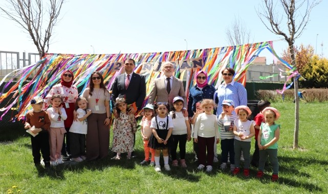 Çocuklar Eskişehir Şehir Hastanesinde 23 Nisan&#039;ı kutladı