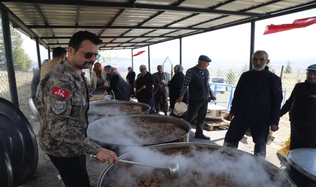 Çubuk&#039;ta çiftçiler yağmur duasına çıktı