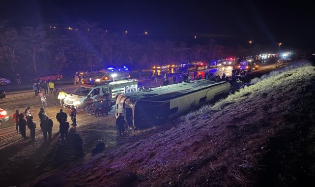 GÜNCELLEME 2 - Çankırı&#039;da devrilen işçi servisindeki 23 kişi yaralandı