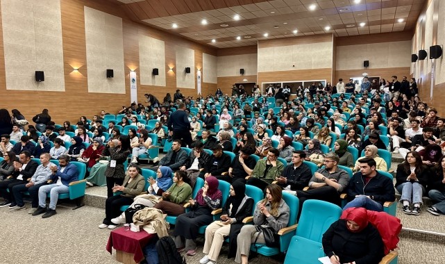 KAEÜ&#039;de &quot;Sağlıkta Kariyer Günleri&quot; etkinliği düzenlendi